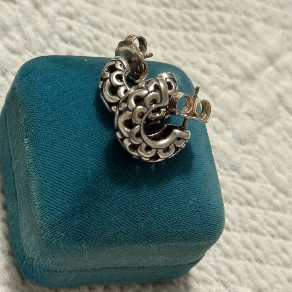 James Avery Retired Lace Dot Scroll Half Hoop Earrings Sterling Silver 925